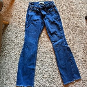 size 25 dark wash abercrombie bootcut jeans